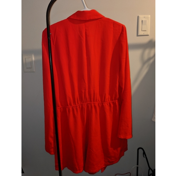 Red blazer style romper - Picture 3 of 6